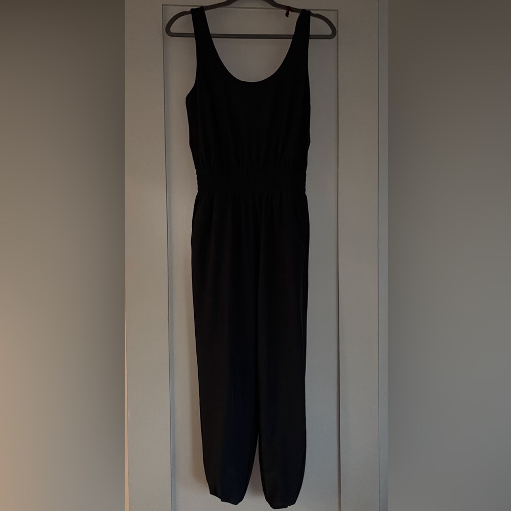 Abercrombie & Fitch Black Sleeveless Jumpsuit